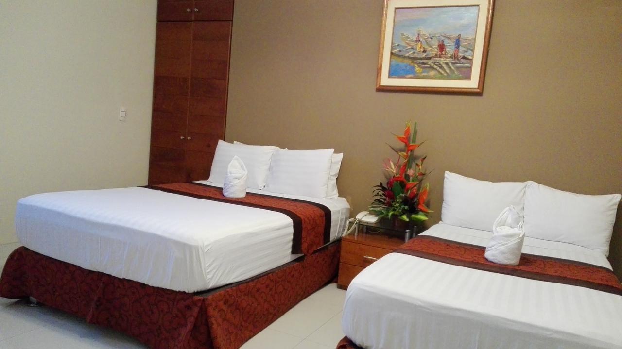 Bora Hotel Икитос Экстерьер фото